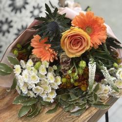 A bouquet of flowers, autumnal colours