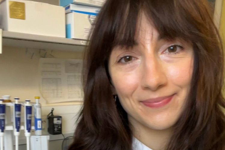 Maja Matoga in the lab